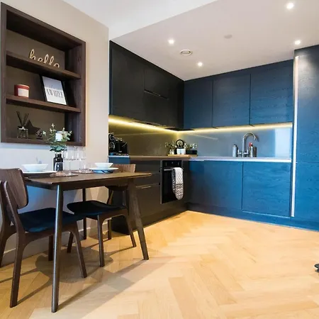 Entire 1 Bed - Number 39 - The Cosy Collection Ltd Apartment *