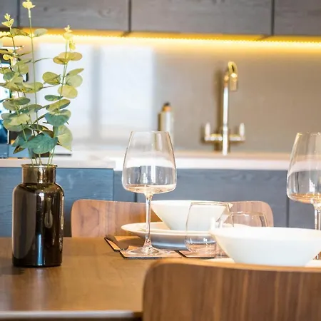 Апартаменты Entire 1 Bed - Number 39 - The Cosy Collection Ltd *